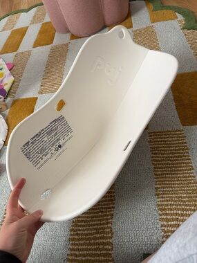 Puj Flyte infant bathtub for sink use light putty color